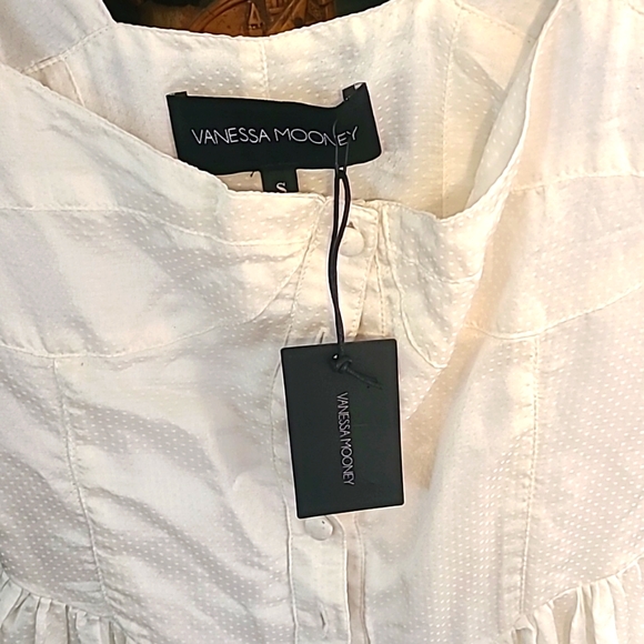 Vanessa Mooney frilly white romper, NWT. Womens sz Small - Picture 5 of 6